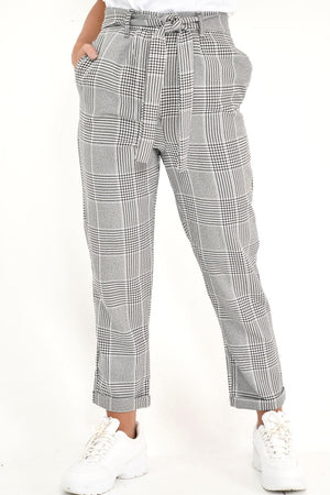 Hounds-Tooth Tapered Trousers With Turned Up Hem - Kharli